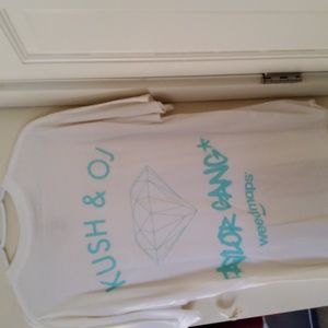 Mens tee shirt Size Large